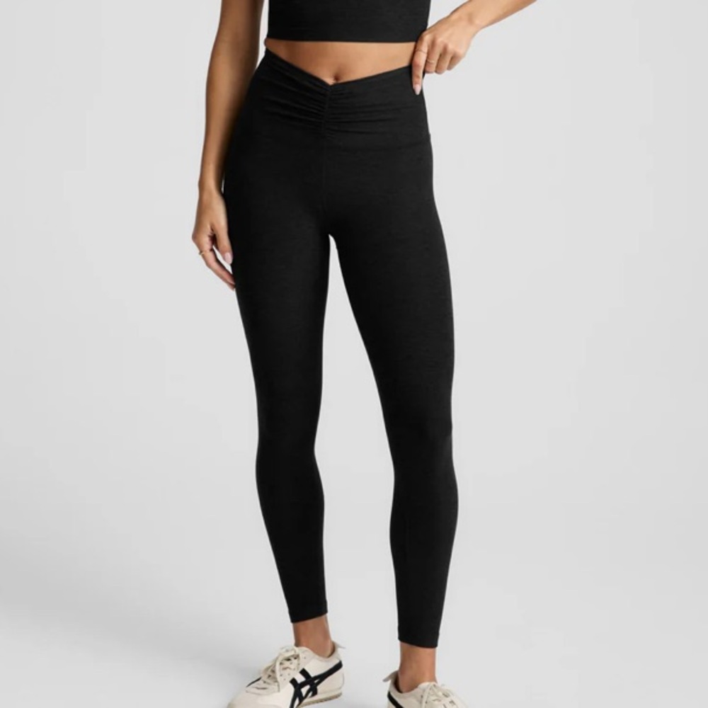 Beyond Yoga Centered Midi Leggings - Medium